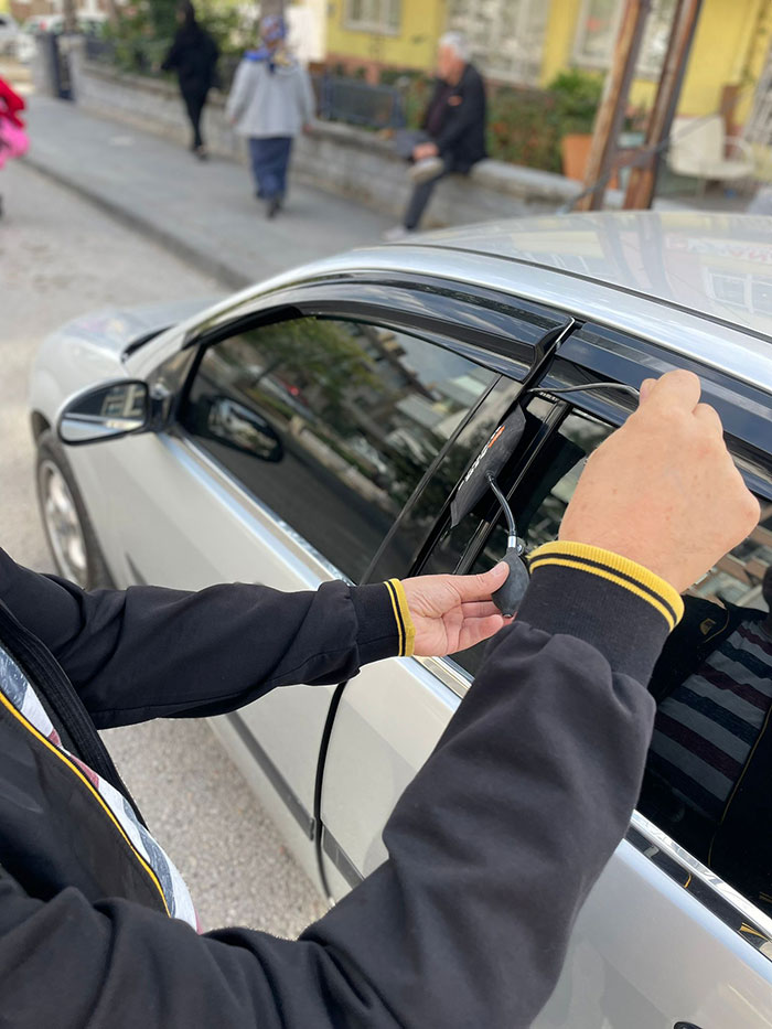 Yunusemre Oto Kilitçisi